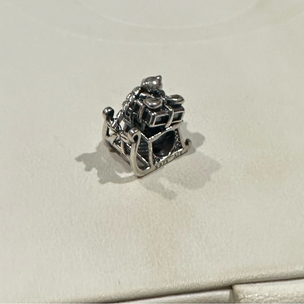 Pandora Christmas charm